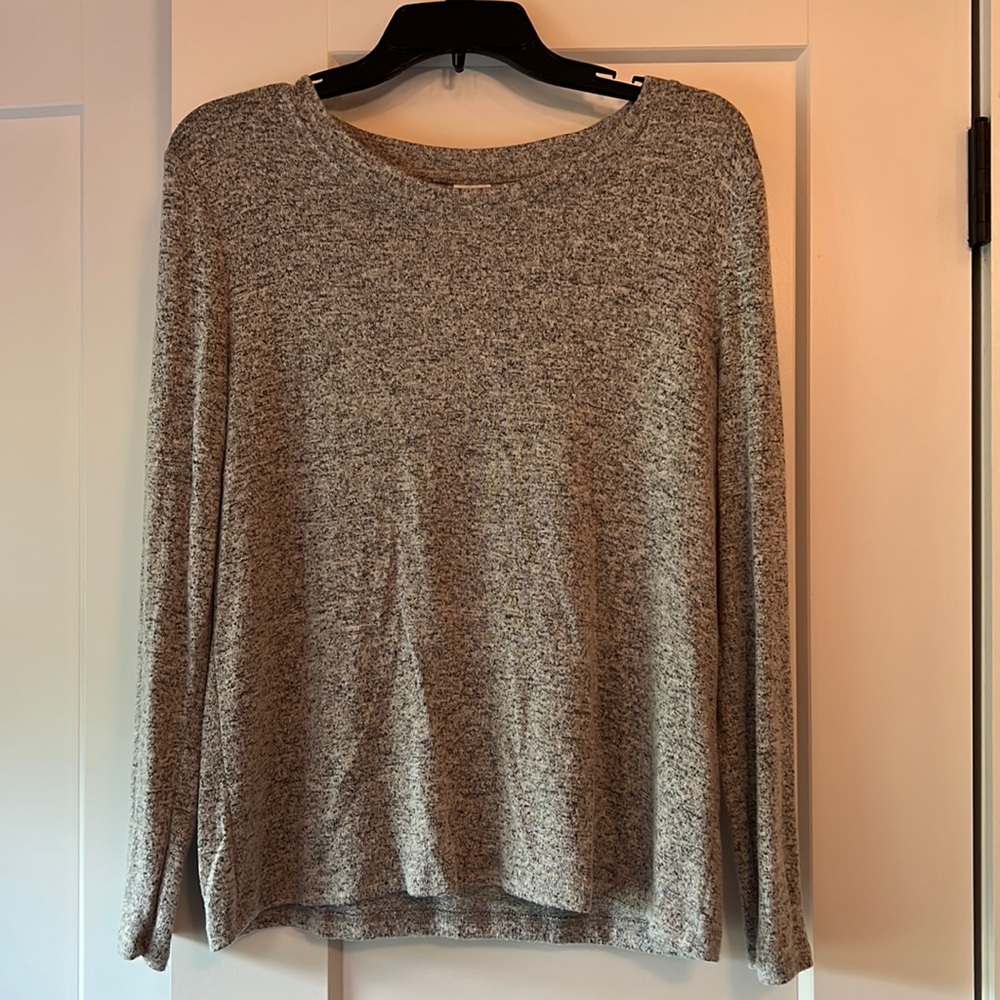 Light weight gray sweater